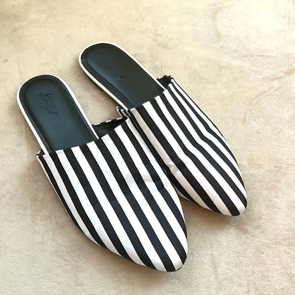 UO Urban Outfitters Chic *Sateen* Striped Mules Slides